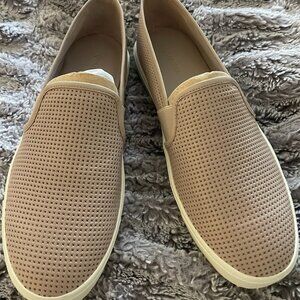 Vince Blair Sneaker 39.5, size 9.5